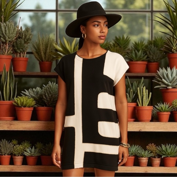 Alfani White and Black Geometric Artsy Boho Mini Dress Size MP - Picture 1 of 8